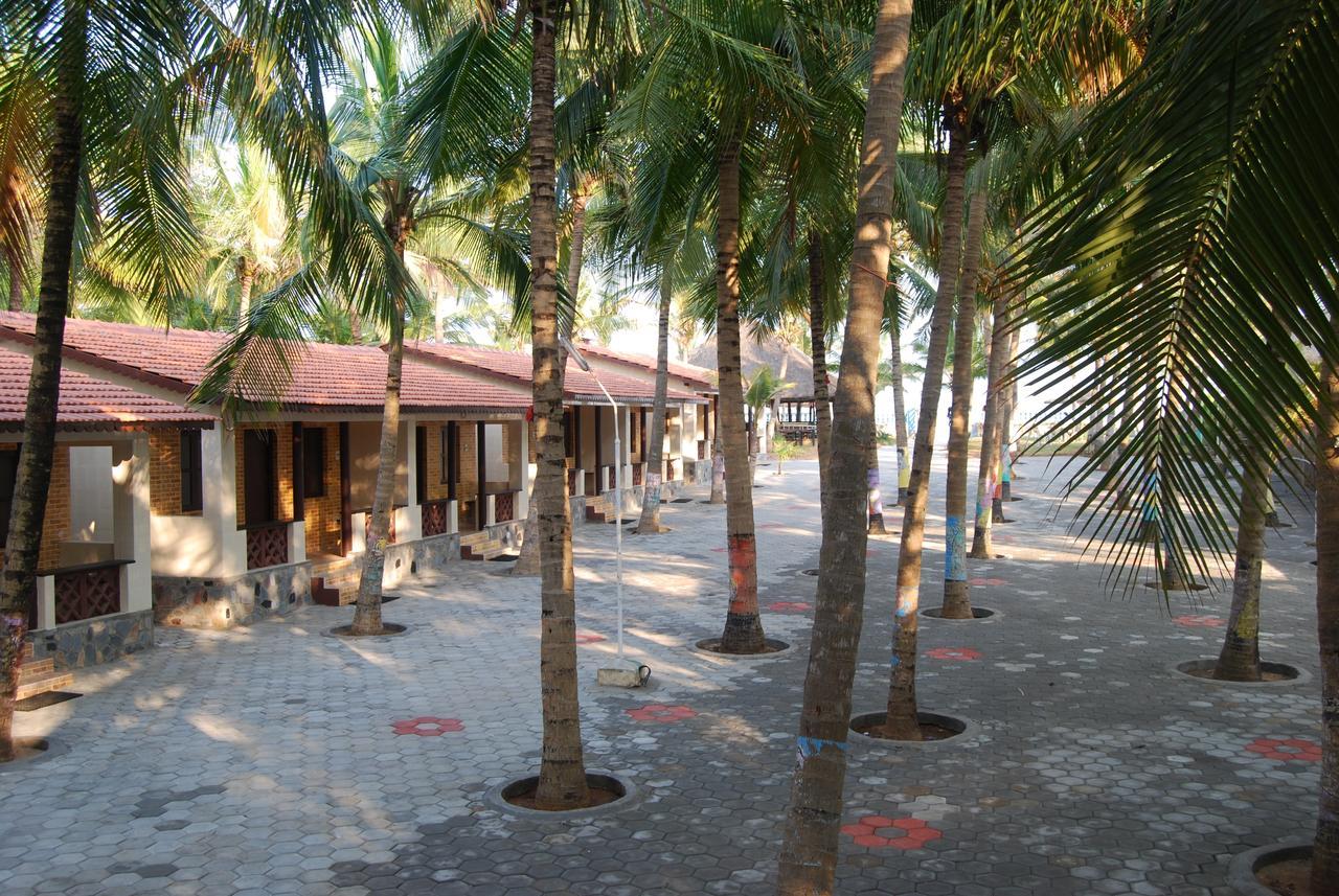 Bluebay Beach Resort Mamallapuram Esterno foto